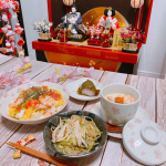 ❃ひなまつりメニューに子ども達が好きな野菜の中華風サラダをプラスしてみました☺️.#上巳の節供#3月3日#我が家の和食@gosekkuwashoku 様#mon…のInstagram画像