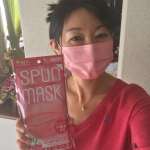 本日の無加工無アプリ自撮り。#SPUNMASK（#スパンマスク ）をお試し中です🐤💖スパンレース製法の不織布を使うことで、上品な「艶」と「発色」、不織布の高機能が両立したマスクが登場♬…のInstagram画像