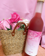 『C×P WHITE』・・馬プラセンタ、ヒアルロン酸、ブライトニングパイン、ハイチオンエキス、プロテオグリカン　を配合した、美容ドリンク💗クランベリー＆ザクロの味で飲みやすく、…のInstagram画像