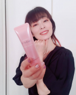 桜も咲きはじめてお散歩にはいい陽気になってきましたよね🌸紫外線も強くなってきたので対策もしなきゃということで今回はこれを使ってみました(*^^*)シャルレの化粧下地〈fre…のInstagram画像