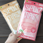 🌸SPUN MASK（スパンマスク）スパンレース不織布カラーマスク 7枚入🌸ピンクとベージュをお試しさせていただきました😊布のような上品な質感と艶感が特徴のスパンレース不織布を使って、一般…のInstagram画像