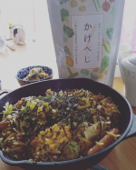 健康コーポレーションさまの🥦かけべじ🍅お試ししました☺️今日はミモザ風焼きそばに、仕上げとしてかけました🥦乾燥野菜独特のわたしはけっこう好きな風味です😌💓お味噌汁とかにもあうから、…のInstagram画像