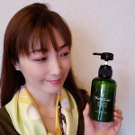 【赤ちゃんも使えるオーガニックシャンプー】公式アンバサダーとしてご縁をいただいている「炭酸パックプルリ」と同会社のオーガニックシャンプー🧴天然由来100％で、赤ちゃんも…のInstagram画像