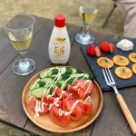 *昨日は公園でキャンプごはん⛺ピュアセレクトをかけた栃木のトマトときゅうりがうんまい！！オッサン、箸が止まらず一人で全部平らげてました😆  ロハコ @lohaco.jp から【…のInstagram画像