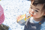 🥕🥤．おすすめの幼児ジュース ˎˊ˗﻿．離乳食が始まった6ヶ月頃から飲用できる、LOHACO限定の『カゴメ Smile Squeeze（スマイルスクイーズ）』．持ち運びしや…のInstagram画像