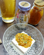 、テーブルランドの『うす塩なめ茸』をお豆腐の上に乗せていただきました❤こちらの『なめ茸』は、長野県産えのき茸を、香り高い醤油とだしでじっくり煮込んで薄味に仕上げたなめ茸です。…のInstagram画像