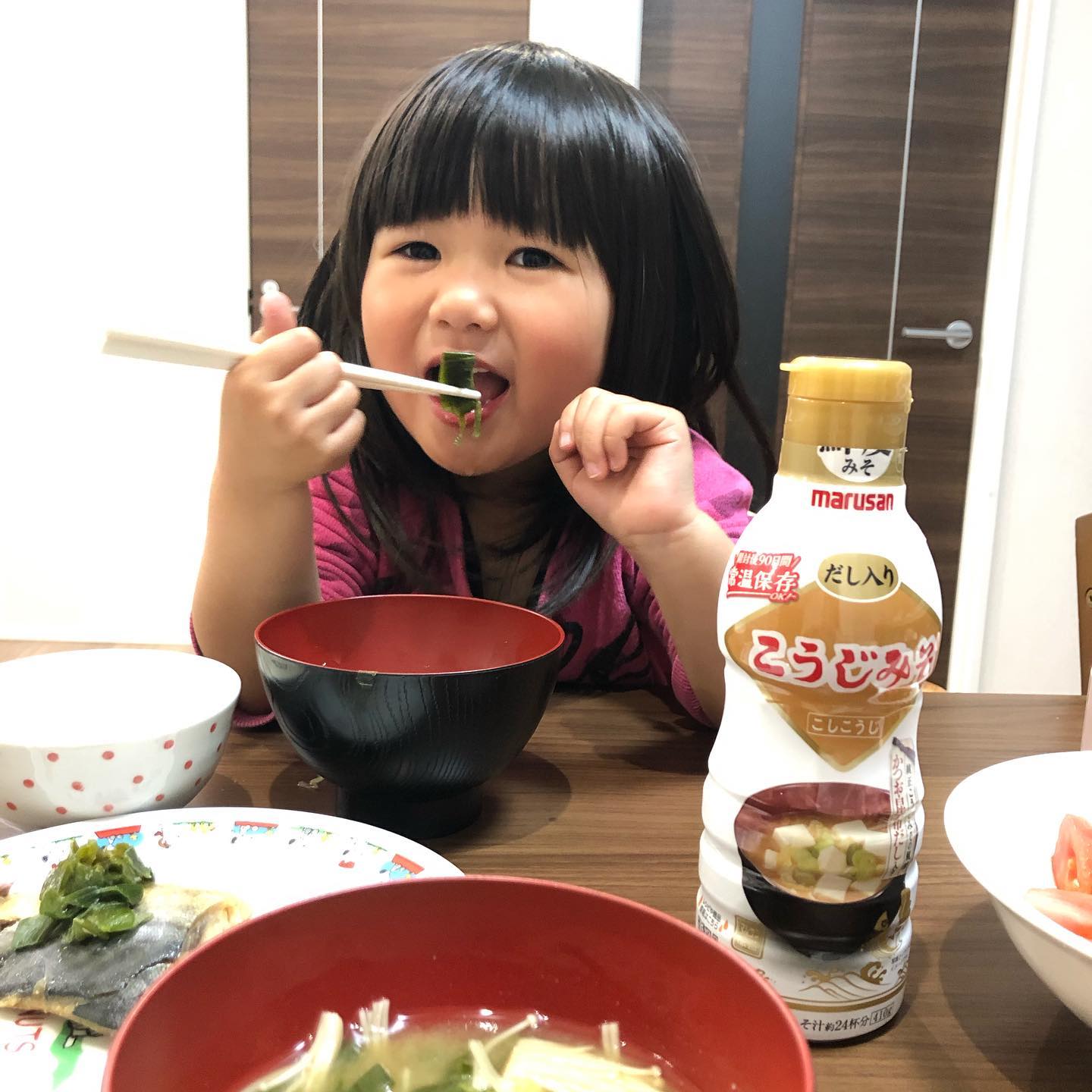 口コミ投稿：鮮度のこうじみそを紹介します。だし入りでだしを取る手間もなし、液体お味噌は仕事…