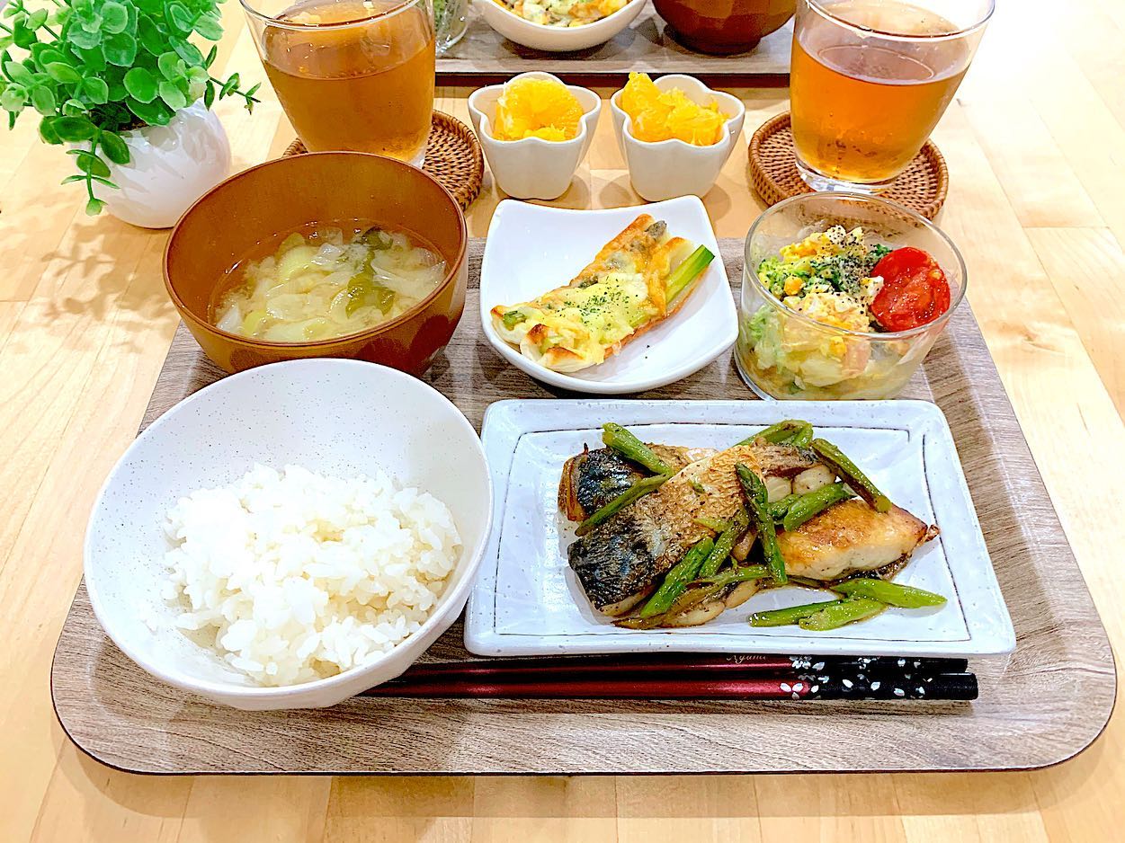 口コミ投稿：＊.夜ごはん🍚#塩サバとアスパラのバター焼き@ponkotsu_0141 さんレシピから✨本当はレ…