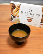 お味噌汁でしょうか？⠀いいえ、ダイエットです。⠀⠀Dr. MISO-SHIRUはお味噌汁味のダイエット食品なんです👏⠀ダイエット食品って甘いものが多くないですか？🤔⠀私はどっちかと…のInstagram画像