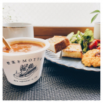 𓐐﻿本日のブランチ﻿﻿モンマルシェ レンジカップスープ﻿静岡産「あかでみトマト」で煮込んだ﻿7種野菜と3種の豆が甘み豊かなミネストローネ﻿﻿朝食にも簡単に1品追加できるのが…のInstagram画像