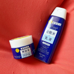 プチプラ全身保湿。800円ほどで買える、化粧水・乳液が1本になったローションと、美容液・クリームが1つになったジェル。4つの効果が2点で済むので時短。どちらもとろみがあってパパッと使い…のInstagram画像