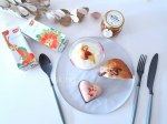 💫おはようございます☀GW目前で嬉しいな😊(引きこもりでも仕事から開放される幸せ✨)朝食には、鈴木保奈美さんイチオシのパン屋さんのクルミチョコパン、ヨーグルト、プレゼントしてくれた焼き菓子…のInstagram画像