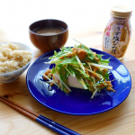 テーブルランドの信濃高原うす塩なめ茸でハリハリ水菜となめ茸を和えてお豆腐に♬お醤油とお出汁の味がしっかり染み込んだなめ茸なので、追いの味付け不要でいただけました〜. パスタに乗せて和風パスタにして…のInstagram画像
