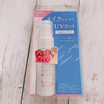 .マスク焼けを防ぐためにUVミスト50を使ってみました⸜ ♡ ⸝手のひらより少し大きめサイズだけど持ち運びには便利な大きさ👌使い方も簡単で顔から20cm離して2.3回顔全体にプッシュす…のInstagram画像
