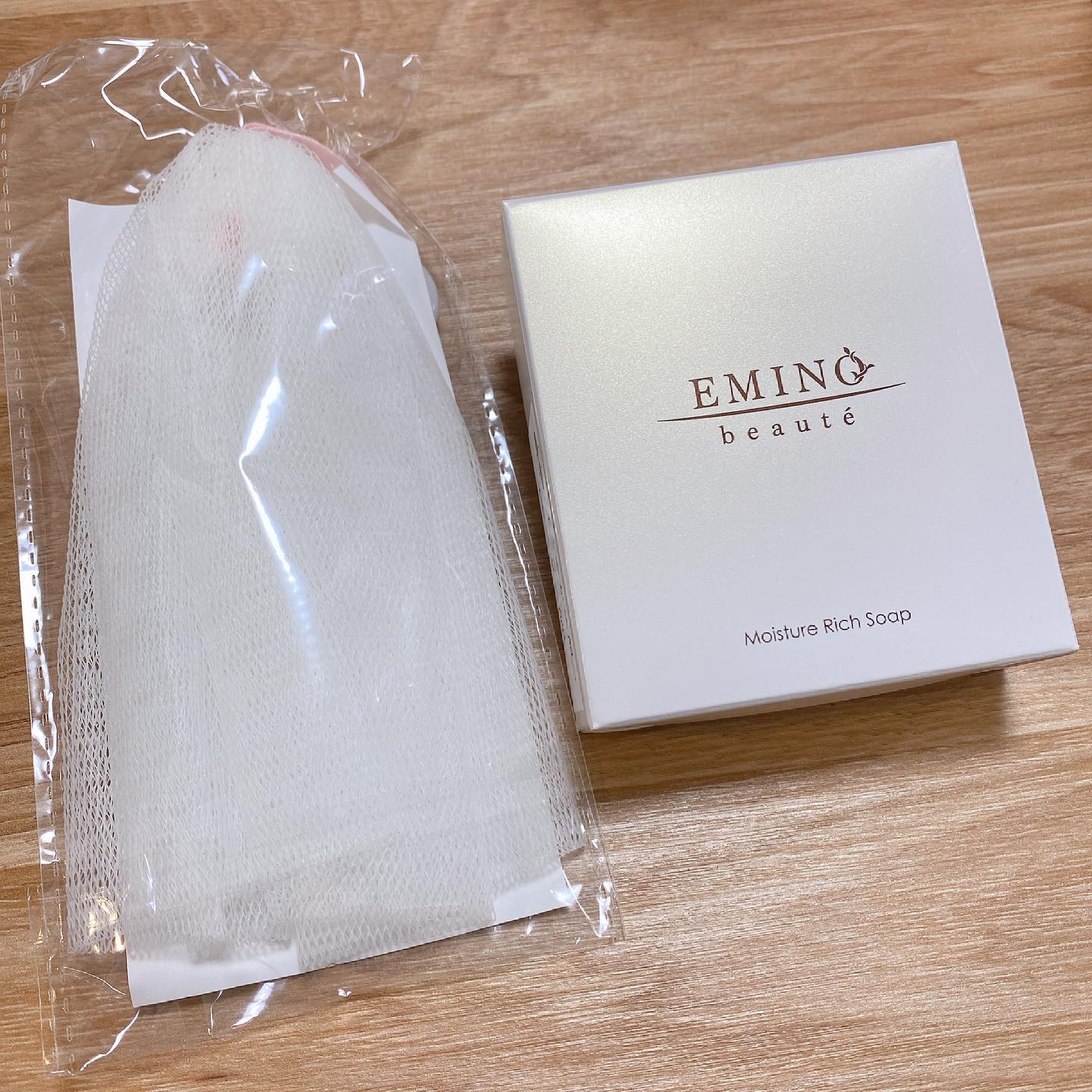 口コミ投稿：❤️🧡💛エミーノボーテ　モイスチャーリッチソープ💛🧡❤️..泡が軽い！！すっごいさっぱり…