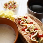 今日のお昼は豚肉をチンゲン菜と炒めサンドウィッチに🍞ポタージュスープといただきます🍴🙏#母の日 #野菜をMOTTO #野菜をもっと #スープ #レンジ #カップスープ #モンマルシェ …のInstagram画像
