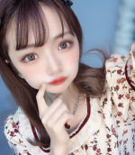 .💙チャコットのファンデーション&パウダーレポ💙ファンデの方はSPF50+ PA++++で塗るだけで理想のツヤ肌が作れて毛穴落ちしないっていう神ファンデ😭💓パウダーの方はサラサラになっ…のInstagram画像