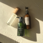 .🧴Herbal Leaf organic shampoo最近オーガニックがほんとに癒される☁️これぜんぶ匂い最高やから試してみて欲しい🌿真ん中のシャンプーはハーブの香りの…のInstagram画像
