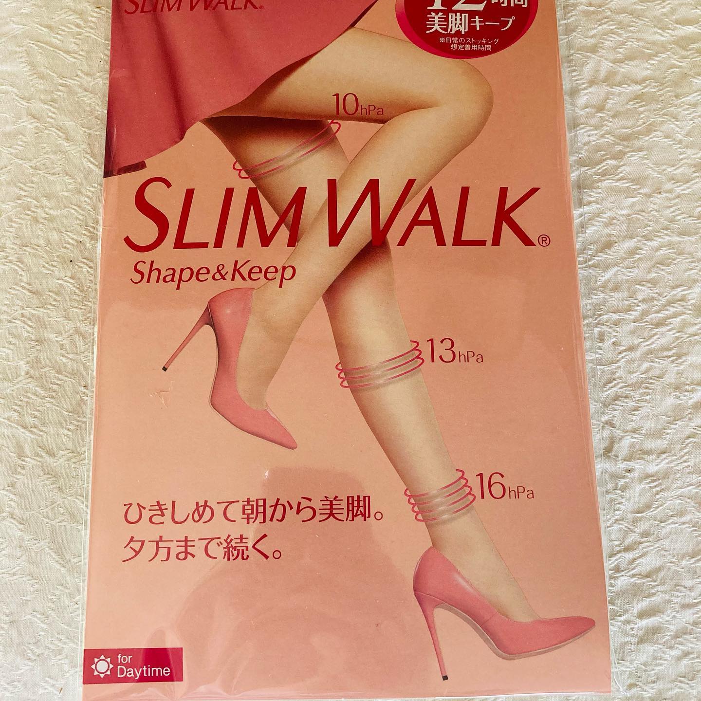 口コミ投稿：ピップ株式会社様のスリムウォーク　シェイプ＆キープストッキングの紹介です最近足…