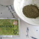 玄米酵素ハイ・ゲンキ　スピルリナをモニターしています。ビタミン、ミネラルなどの栄養素や食物繊維がたくさん含まれているそうです。置き換えダイエットには一食あたり4-6袋がオススメのようですが、1袋で…のInstagram画像