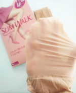 🦵✨✨🦵✨✨🦵✨✨🦵医学から生まれた階段圧力設計【 スリムウォーク シェープ&キープ 】u0040slimwalk_pip ストッキングは履くときに結構な確率で破いてしまうタイプの私…のInstagram画像