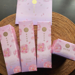 桜咲耶姫シリーズ　4品セット！理屈じゃなく、桜は日本人にとって特別な花🌸来年も必ず桜を見るんだ！そう思って生きる力にする人もいます。その特別な桜、丁寧に手摘みした桜から 抽出し…のInstagram画像