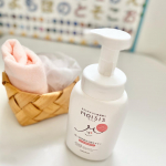 夏でも毎日の保湿が欠かせない、お肌弱めな息子👦🏻夫婦そろって肌が乾燥しやすくて敏感だったから、子供の肌の痒さや体を洗う時のヒリヒリ感などもよく分かる😖　　お風呂の時は気を使ってて体…のInstagram画像