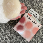 ベータバリアを使用して1ヶ月が経ちました！乾燥としてはマスク生活が始まり、気になっていたニキビや吹き出物が減り、お肌のベタつきも減ってきました！また、汗をかいたときはこちらで全身洗っています…のInstagram画像