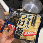 #PR #株式会社キンレイ #キンレイ #お水がいらない #豚骨魚介つけ麺 #父の日 #日頃の感謝を込めて #はじめての料理 #なべやき屋キンレイ #キンレイのある食卓 #冷凍つけ麺 #monipla…のInstagram画像