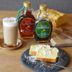 こちらのメープルシロップを使って、パウンドケーキを作ってみました♡生地を作る際に、砂糖代わりにメープルシロップを入れてみました♪とても風味豊かで、しっとり食感のパウンドケーキになりましたよ…のInstagram画像