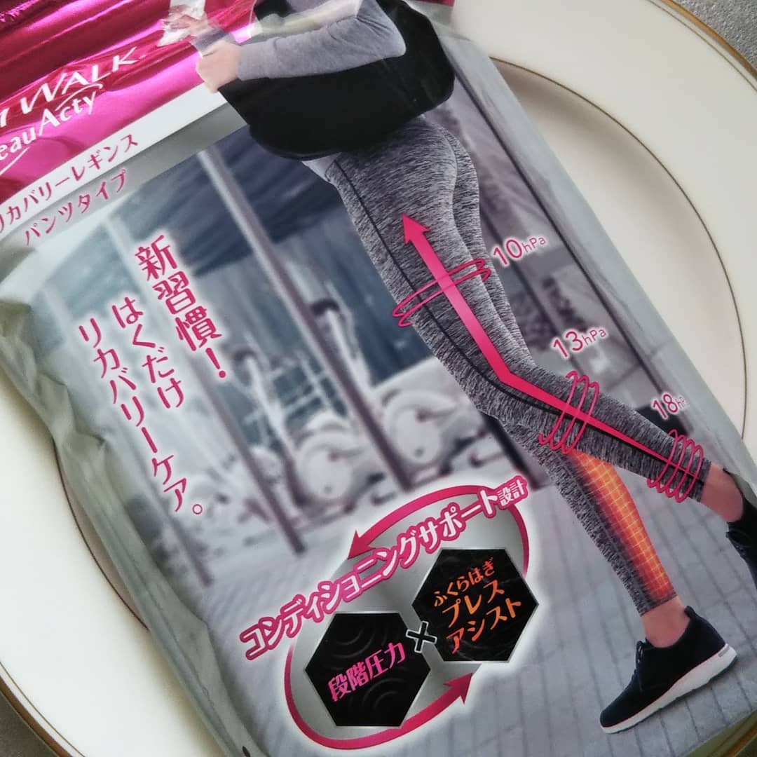 口コミ投稿：スリムウオークはもうずっと愛用しています仕事が立ち仕事だったこともありハイソッ…