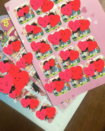 【みんなのシール】おウチ時間を有効に使うためにみんなのシールで思い出の写真をシールに★みんなのシールは、スマートフォンの写真を使って簡単にオリジナルシールが作れるアプリです。 １枚の台紙に最大…のInstagram画像