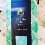 【AROMA de mask】✨毎日つけるマスクだからこそ少しでも快適につけたいですよね❓そこでご紹介したいのがこのシール🤲マスクの上に貼るだけでほんのりアロマの香りが…のInstagram画像