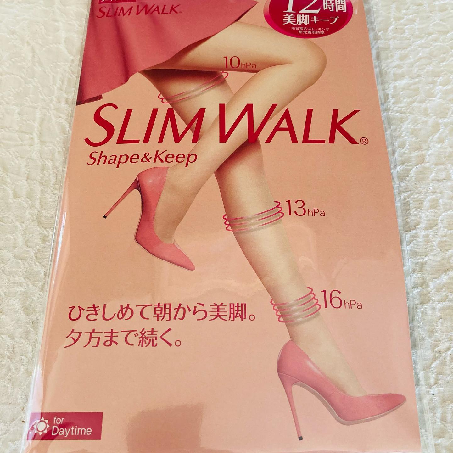 口コミ投稿：ピップ株式会社様のスリムウォーク　シェイプ＆キープストッキングの紹介です最近足…