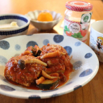 nakato さんに デラノンナ パスタソース トマト＆バジル、アラビアータ をいただきました🍳今回は、トマト＆バジル🌱煮込みハンバーグに使用しましたー！煮込み用に水入れて、ちょっとウスタ…のInstagram画像