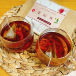 うちはほぼ毎日同じ夕飯の後に娘たちと#teatime します♪今回気になってたけど高くて中々買えない😅和紅茶をお試しさせて頂きました〜😃国産の紅茶。苦味が無く飲みやすくて美味しい☺️☺…のInstagram画像