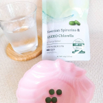 最近飲んでる優秀なサプリメントを紹介⤵︎ ⤵︎ハワイアンスピルリナ＆醗酵クロレラ飲み始めて2週間経ちましたが、最近朝の目覚めがめちゃめちゃ良くなりました😳朝に身体がスッキリしていると、…のInstagram画像