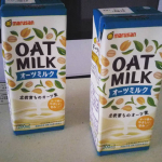 マルサンの「オーツミルク 200ml」 は、オーツ麦からできた植物性ミルクです。オーツミルクは、オーツ麦を糖化させたことによる麦由来のやさしい甘さが特徴で、そのまま飲んでも、コーヒーなどに混ぜ…のInstagram画像
