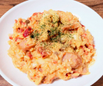 #晩ごはん 。開封した#豆乳 を使い切りたかったので、ご飯を使ってリゾット風に。ドライトマト・ソーセージ・エリンギ・モッツァレラチーズもプラス。実はソーセージ以外はこれらも#使い切りた…のInstagram画像