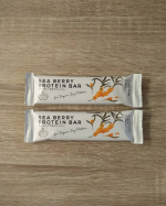 シーベリープロテインバー　タンパク質8.2ｇ配合のソイプロテインバーです✨鉄分1.1mg、イソフラボン33.8mgも配合されています😆１本あたり116.2カロリーです🌞…のInstagram画像