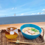 『え！このクオリティーを簡単に？！🍜💕』⁡カップ、茹でる、冷蔵タイプのラーメン🍜は食べたことあるけど...⁡冷凍タイプのラーメンは初めて🙄！！⁡#キンレイ　のお水がいら…のInstagram画像