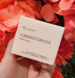 MEDIMERRYのAQMOISTURISER(保湿水分クリーム)をお試ししました♪こちらは化粧師AYUMO(メイクアップアーティスト)が監修し、こだわりぬいたテクスチャーのクリームです。こっ…のInstagram画像
