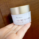 AQMOISTURISER(保湿水分クリーム) つかい始めて、そろそろ、一週間がすぎました♥️佐藤薬品工業様のクリーム化粧師AYUMOさん(メイクアップアーティスト)監修なんです…のInstagram画像