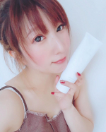 .Wクレイの濃密泡でつるつる明るい透明肌へ♡うるおいを守りながらしっかり毛穴洗浄してくれる「プラミネウォッシングフォーム」黒ずみ！毛穴！ニキビ！乾燥！日々のエイジングサイン…のInstagram画像