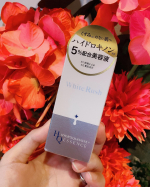 ホワイトラッシュHQ美容液をお試ししました。こちらはハイドロキノンを5％配合した美容液になります。肌の気になる箇所に使用することで明るいお肌へと導いてくれます。浸透率を高めて、肌になじ…のInstagram画像
