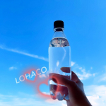 青空はやっぱり気持ちいい💙@lohaco.jp  LOHACOさんで #WaterSparklingを頂いたよ🎵と、言うことで 最近 昭和レトロな😁懐かしい😊メロンソーダ にハマってま…のInstagram画像