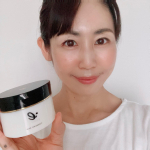 エゴイプセクレンジングバーム90g ダブル洗顔不要のクレンジングバーム❤︎うるおい成分を94.4%配合❤︎31種類の植物エキス❤︎ 10種の無添加少し固めの白色…のInstagram画像
