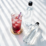 〓@lohaco.jp LOHACO限定【LOHACO Water スパークリング】天然水仕立ての強炭酸水。500mlが1箱に15本入っています。..うちは炭酸は強炭酸…のInstagram画像
