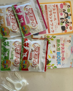 今回@asmile_officiaさんの商品が届いた☺︎♡嬉しいありがとうございます☺️子供も自分で作りたいとワクワクしていたので作らせてみました😆粉ボロボロ落とされたけど…のInstagram画像