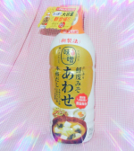 美味しさキープの鮮度ボトル使用のだし入り液状みそ『だし香る鮮度みそ あわせ650g』を使ってみました💛3種のかつおだしと本みりんで本格的なおみそ汁は勿論色々な料理に使えるというのも嬉しい🍲…のInstagram画像